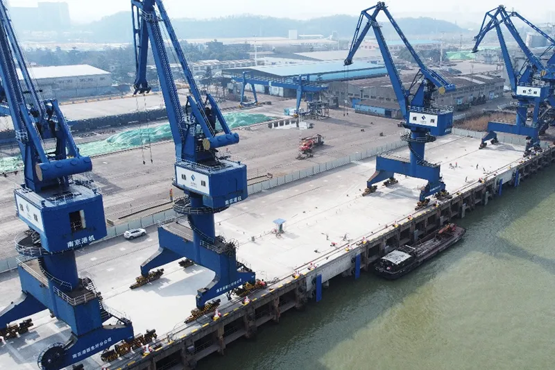 Портовые и гидротехнические объекты