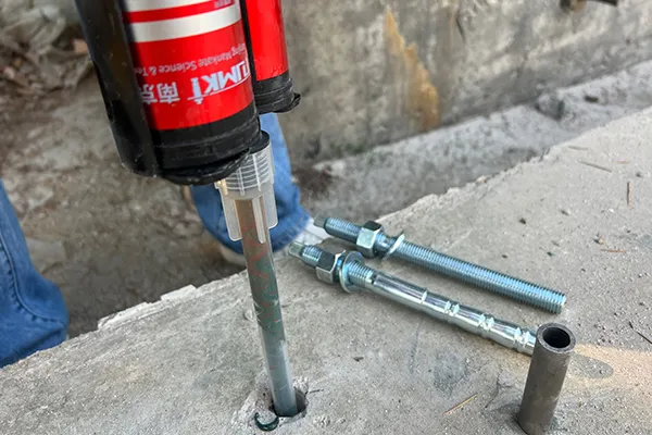 Конструкционные клеи